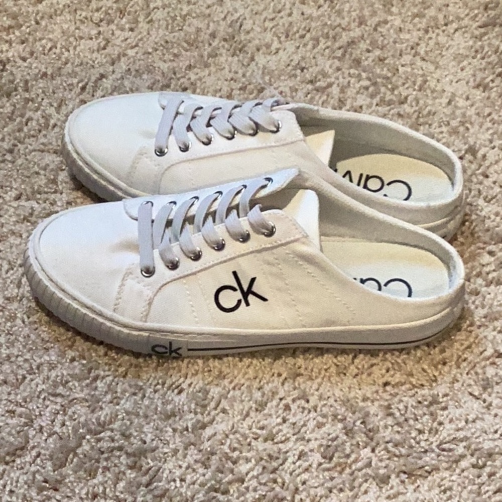 Calvin Klein white slip on sneaker size 8
